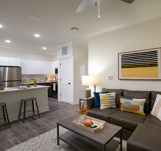 Modern, Furnished Apartments - Image 01
